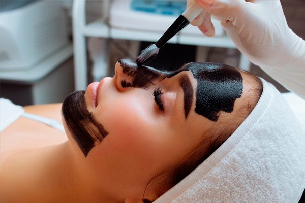 higiene facial con carbon promocion